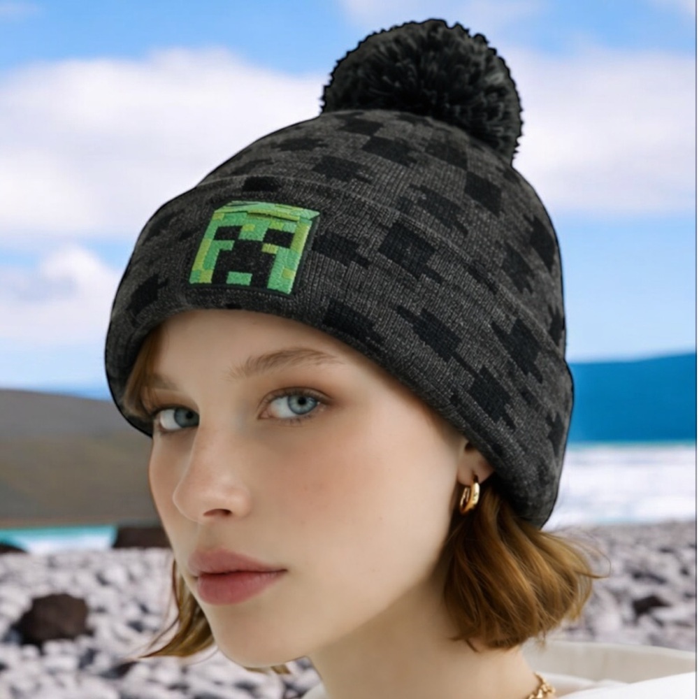 🆕Minecraft Black and Gray Gamer Hat